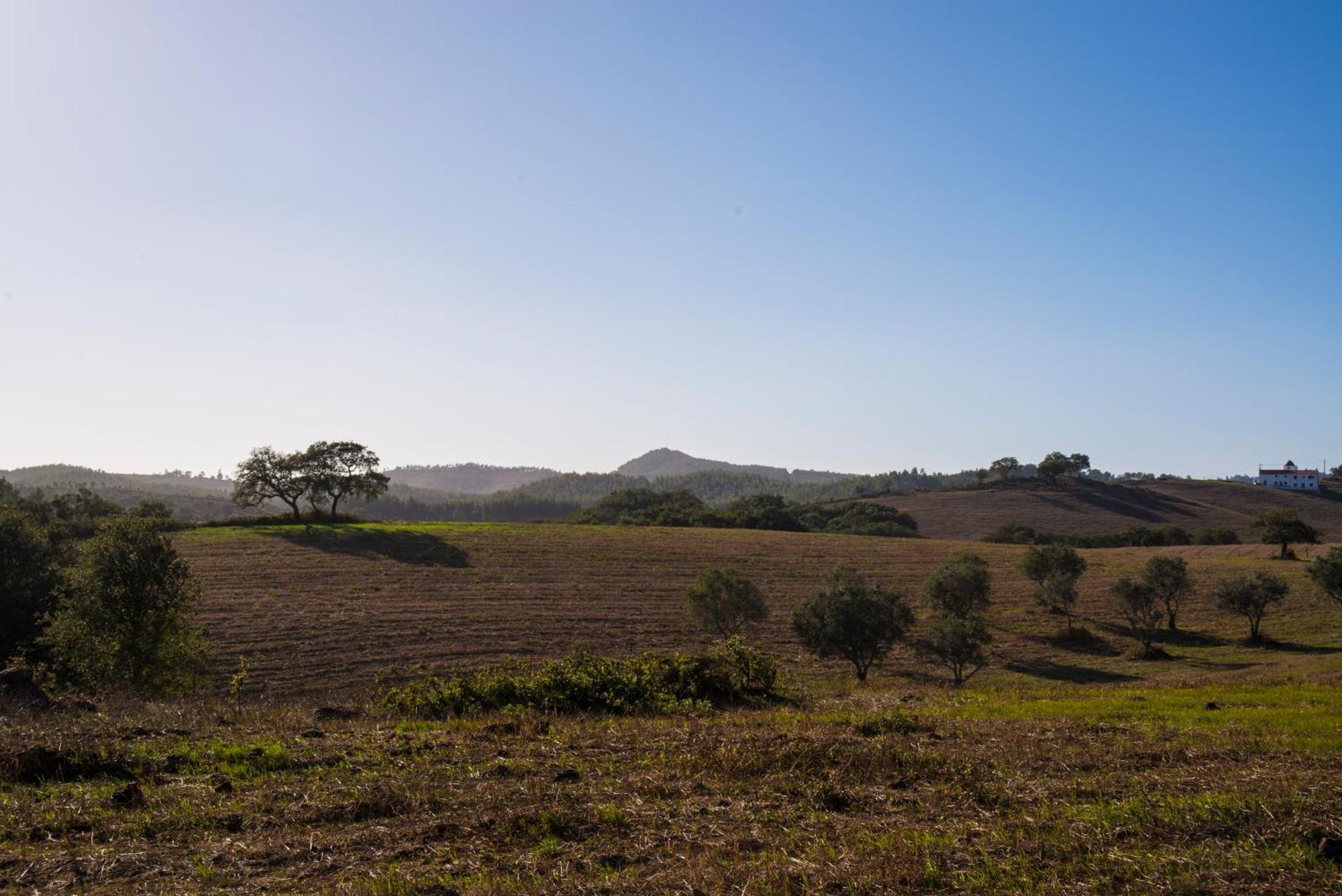 Monte Pedras Negras Landhaus São Luís